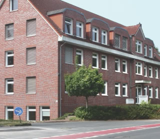 Eichenbrink 7 - Eingang auf Gebäuderückseite