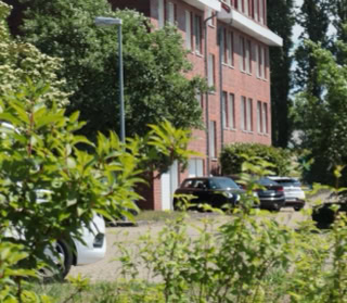 Außengelände und Platz zum Parken